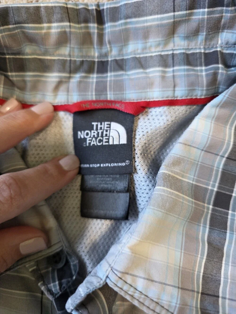 The North Face Men's Blue Plaid Short-Sleeve Button-Down Shirt